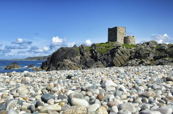 Carrickabraghy Castle