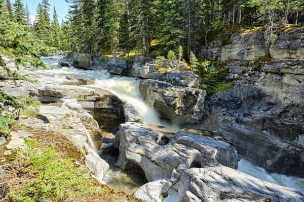 Maligne Canyon