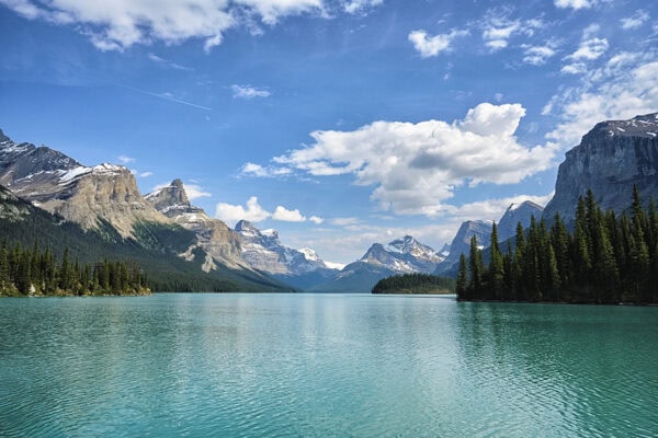 Maligne Lake
