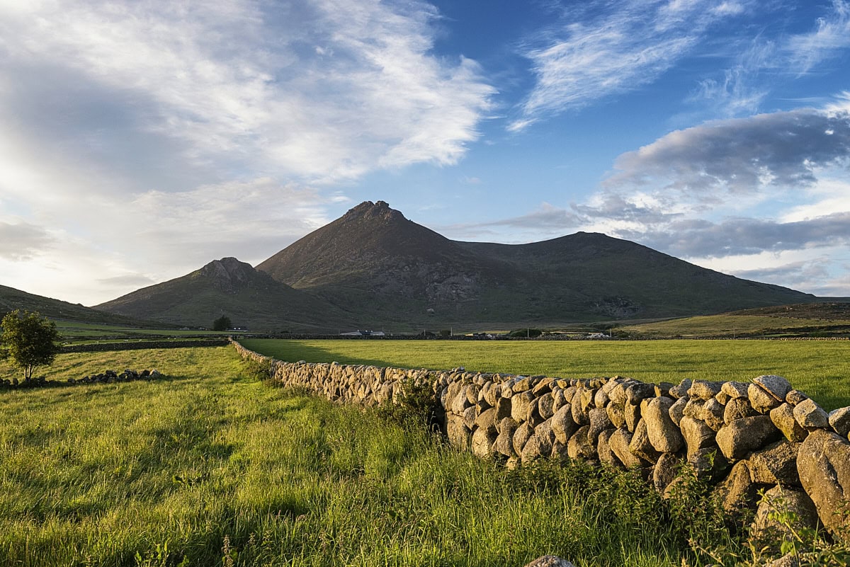 Mourne Walls in den Mourne Mountains, Co. Down, Northern Ireland